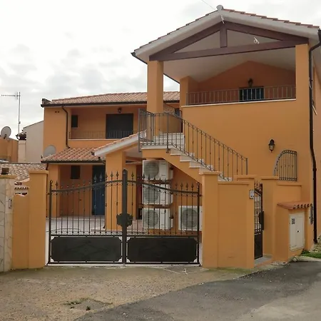 La Casa Felice Chia